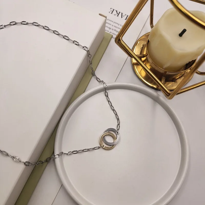 European and American Personality Chain Necklace Bracelet Trend Niche Ring Clavicle Chain Wild Necklace Female Snake Bone Chain
European and American Personality Chain Necklace Bracelet Trend Niche Ring Clavicle Chain Wild Necklace Female Snake Bone Chain
