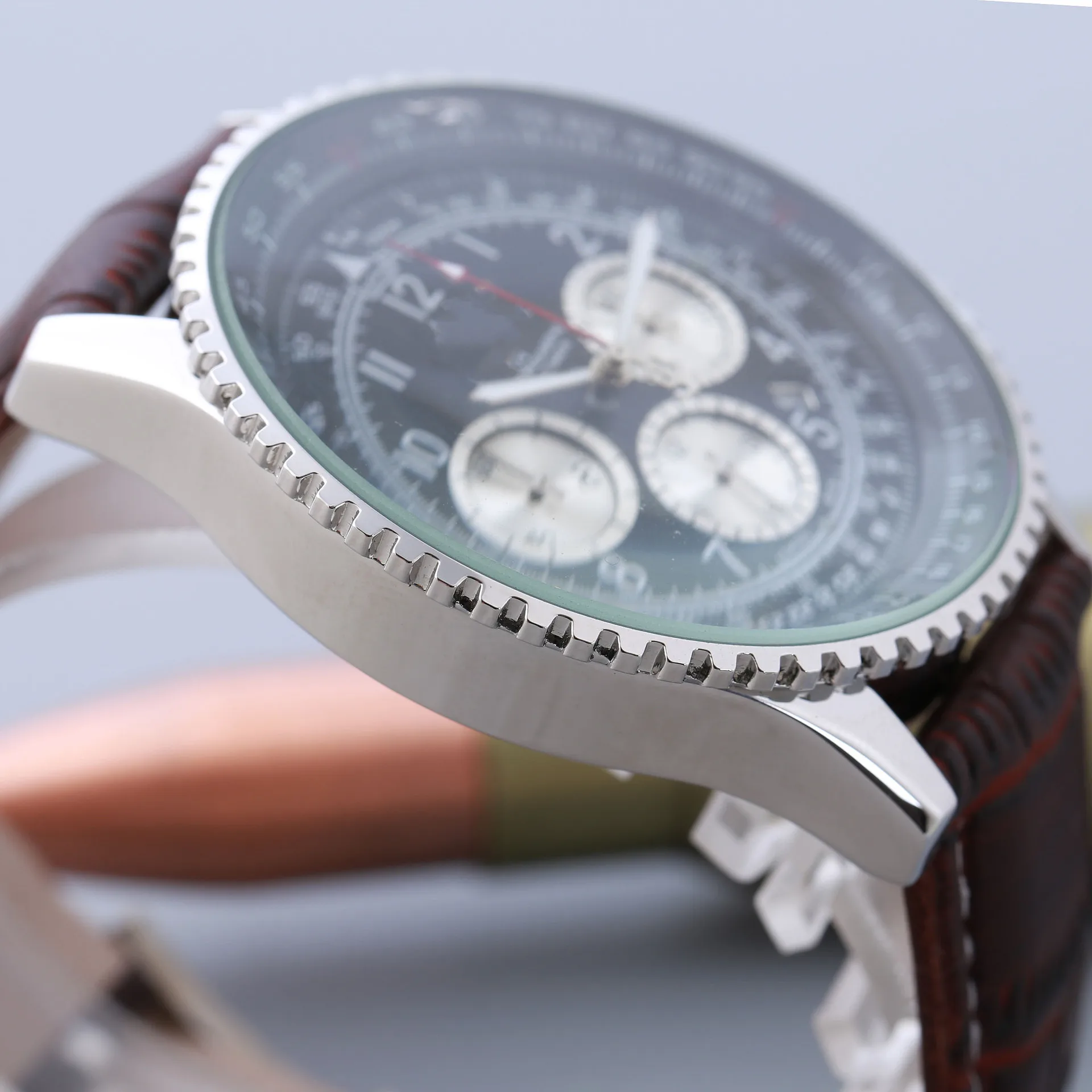 Fashion classic men's high grade business watch waterproof watch wine bucket watch personality Watch
Fashion classic men's high grade business watch waterproof watch wine bucket watch personality Watch