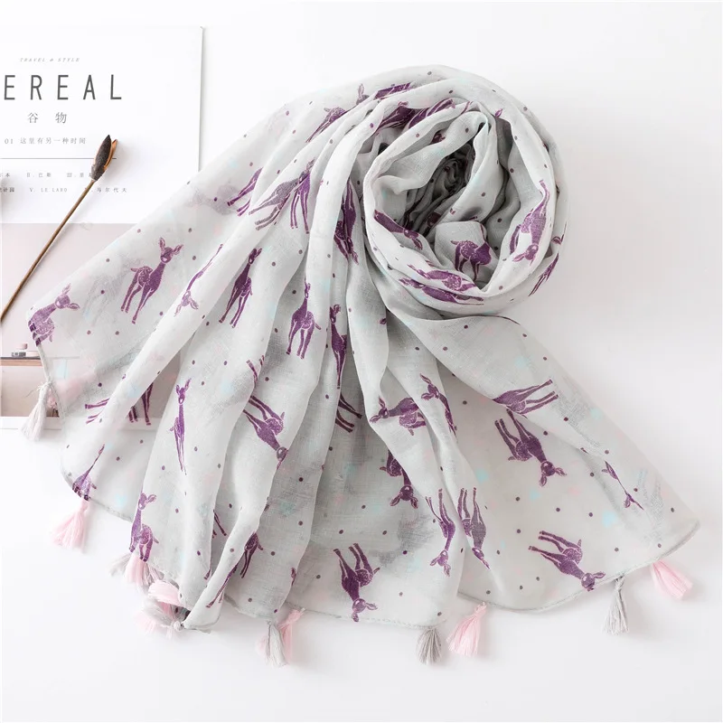 2020 Autumn ethnic style fawn Print silk Scarves lady Cotton and Linen Scarf popular summer Beach towel Sunscreen tassels Shawls
2020 Autumn ethnic style fawn Print silk Scarves lady Cotton and Linen Scarf popular summer Beach towel Sunscreen tassels Shawls