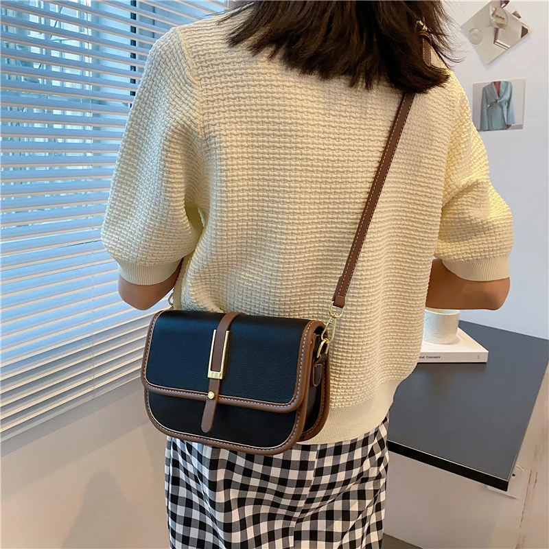 Summer New Fashion Women's Shoulder Bag 2021 Classic Buckle Female Crossbody Bag Retro All-match Ladies Small Square Bag
Summer New Fashion Women's Shoulder Bag 2021 Classic Buckle Female Crossbody Bag Retro All-match Ladies Small Square Bag