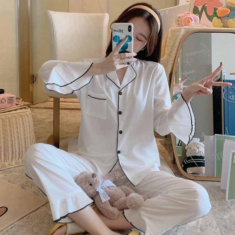 2021 Autumn Long Sleeve Silk Satin Pajama Sets for Women Fashion Korean Sleepwear Suit Pyjama Homewear Pijama Mujer Home Clothes
2021 Autumn Long Sleeve Silk Satin Pajama Sets for Women Fashion Korean Sleepwear Suit Pyjama Homewear Pijama Mujer Home Clothes