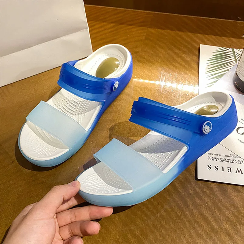 Women's Fashion Bathroom Two Wear Slippers Flat Thick Platform Indoor Dressed Anti-slip 2021 Summer Ladies Jelly Beach Sandals
Women's Fashion Bathroom Two Wear Slippers Flat Thick Platform Indoor Dressed Anti-slip 2021 Summer Ladies Jelly Beach Sandals