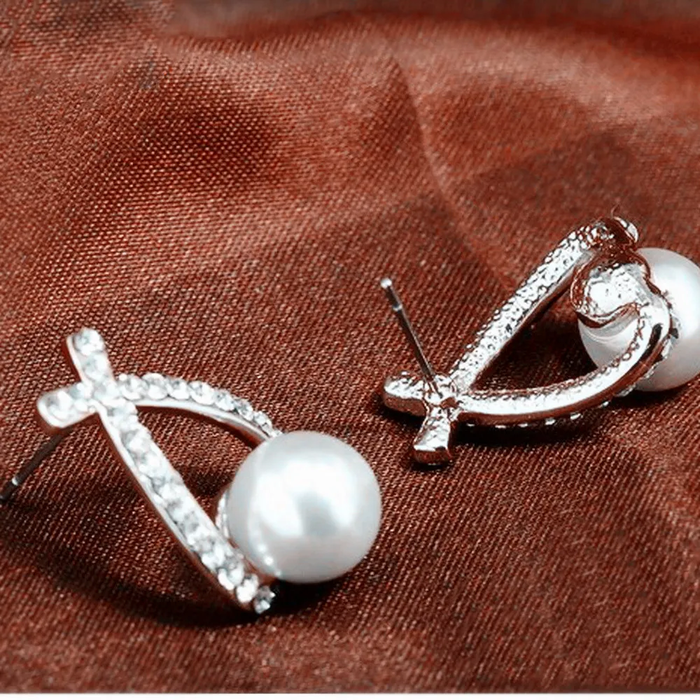 New Fashion Gold Silver Color Cross Crystal Stud Earrings for Women Elegant Cute Pearl Earrings Brincos Jewelry
New Fashion Gold Silver Color Cross Crystal Stud Earrings for Women Elegant Cute Pearl Earrings Brincos Jewelry