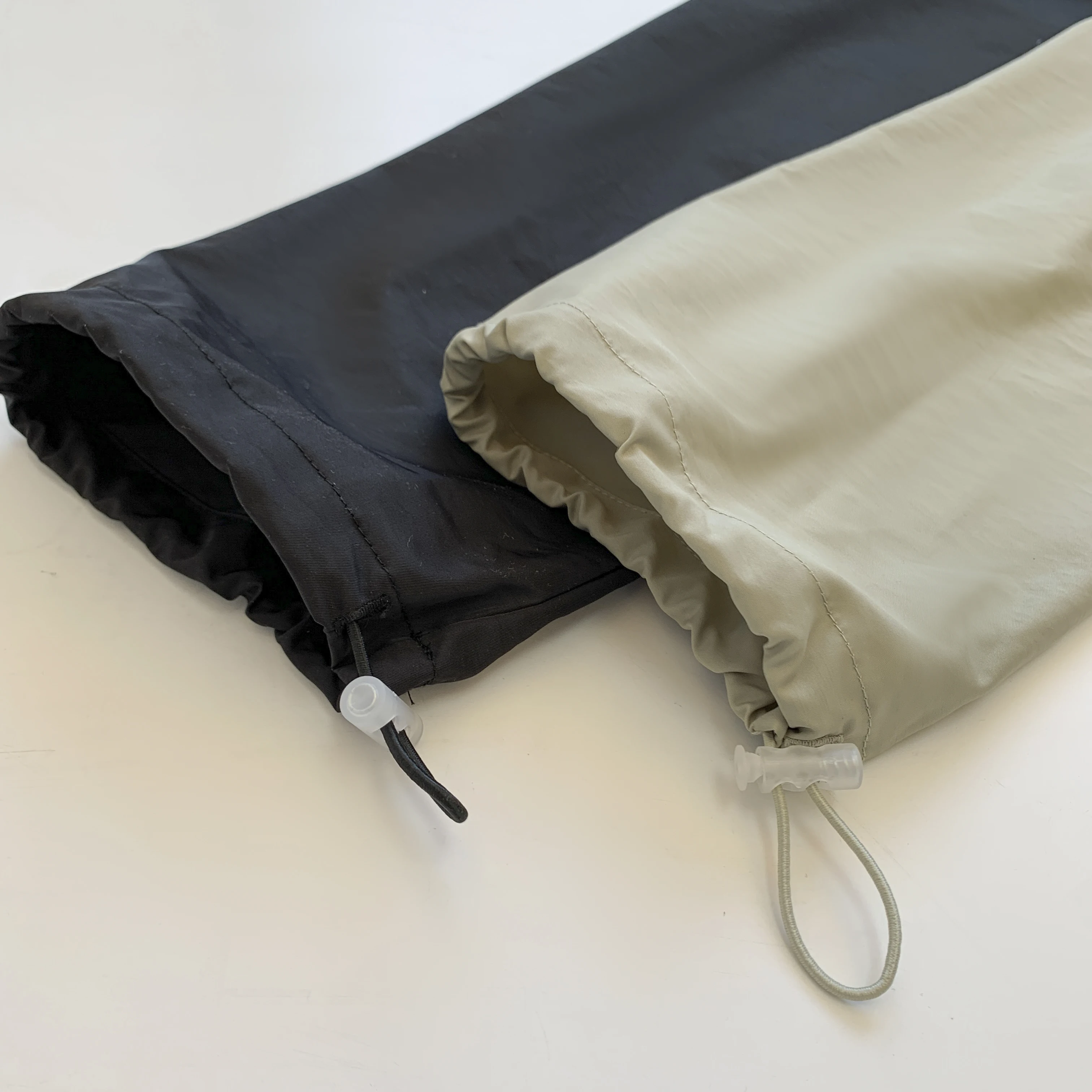 2021 new double thread woven nylon 3M reflective men and women drawstring drawstring trousers for lovers
2021 new double thread woven nylon 3M reflective men and women drawstring drawstring trousers for lovers