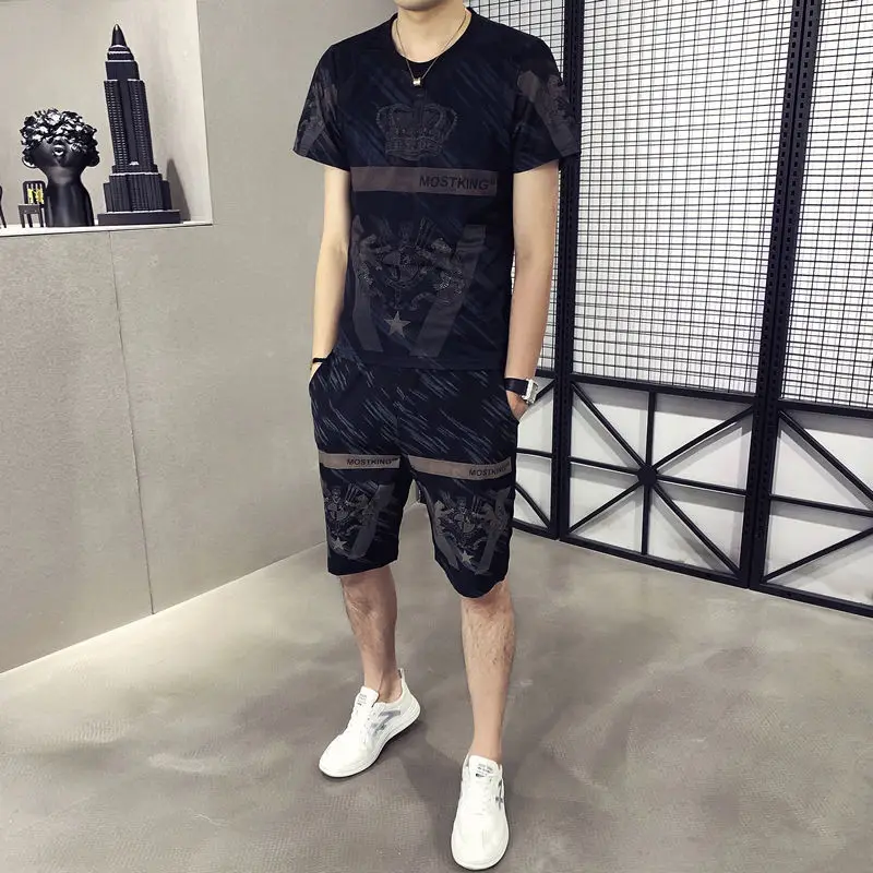 Ice silk Outfits men's summer students Korean fashion handsome short sleeve shorts men's set
Ice silk Outfits men's summer students Korean fashion handsome short sleeve shorts men's set