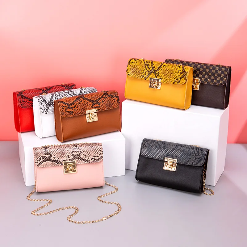 Women's Shoulder Bag 2020 New Snake Pattern Handbags Chains PU Leather Casual Handbag Small Square Women Messenger Bags
Women's Shoulder Bag 2020 New Snake Pattern Handbags Chains PU Leather Casual Handbag Small Square Women Messenger Bags