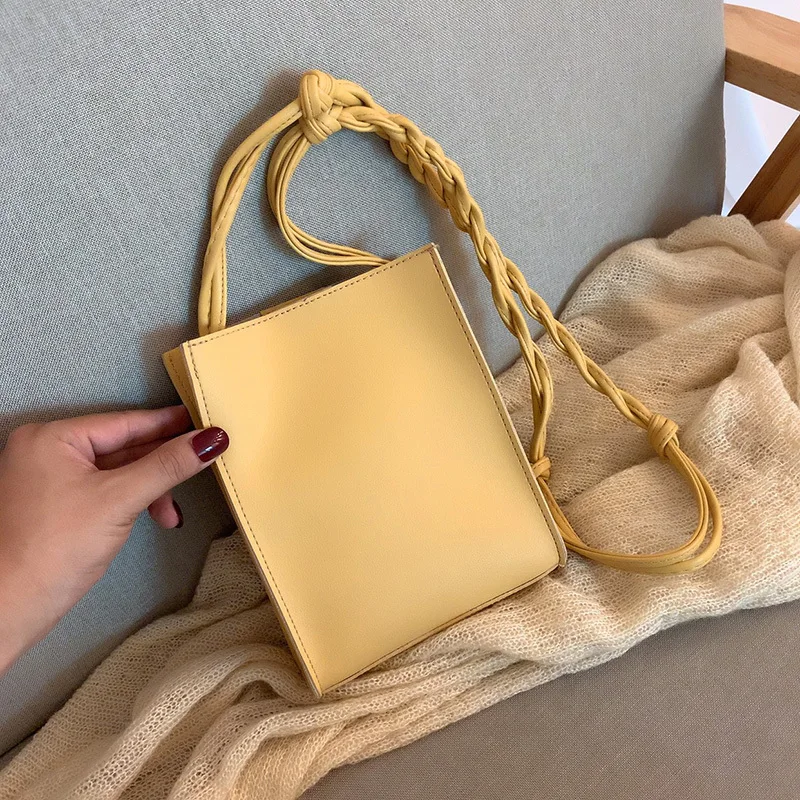 Girl Bag Mona Small Square Shoulder Bag Leather Weaving Belt Crossbody Bags Fashion Inclined Phone Pouch Vintage Messenger Pack
Girl Bag Mona Small Square Shoulder Bag Leather Weaving Belt Crossbody Bags Fashion Inclined Phone Pouch Vintage Messenger Pack