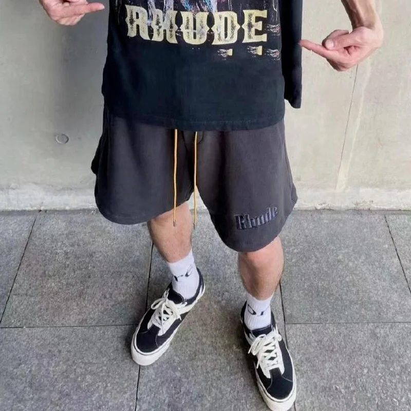21SS high quality 1:1 rhude shorts embroidery loose fit drawstring rhude shorts streetwear men women vintage rhude shorts
21SS high quality 1:1 rhude shorts embroidery loose fit drawstring rhude shorts streetwear men women vintage rhude shorts