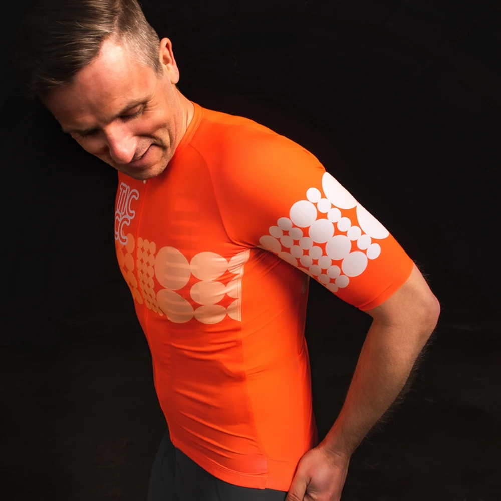 Unisex Cycling Summer Clothing Bicycles Women MTB Jersey 2021 TICCC Racing Breathable Sportswear Cyclist Shirts Shorts Set
Unisex Cycling Summer Clothing Bicycles Women MTB Jersey 2021 TICCC Racing Breathable Sportswear Cyclist Shirts Shorts Set
