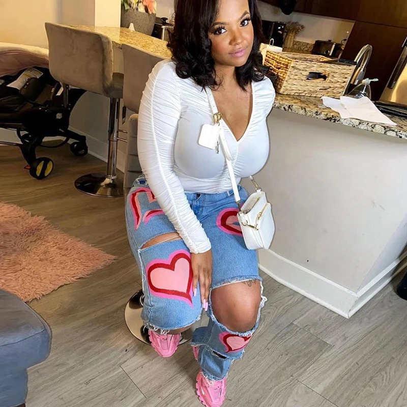 Fashion Heart Print Denim Cut Out Distressed Jeans for Women Baddie Clothes Streetwear High Waist Baggy Pants Blue Y2k Harajuku
Fashion Heart Print Denim Cut Out Distressed Jeans for Women Baddie Clothes Streetwear High Waist Baggy Pants Blue Y2k Harajuku