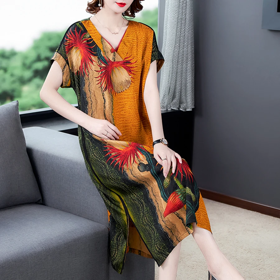 Платье женское из шелка тутового шелкопряда модельное элегантное облегающее