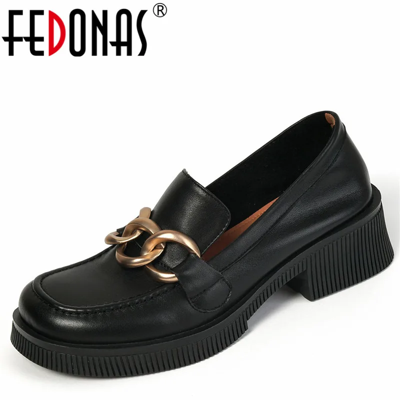 FEDONAS Concise Retro Classic Basic Women Pumps Thick Heels High Quality Genuine Leather Chain Shoes Woman 2022 Spring Summer
FEDONAS Concise Retro Classic Basic Women Pumps Thick Heels High Quality Genuine Leather Chain Shoes Woman 2022 Spring Summer
