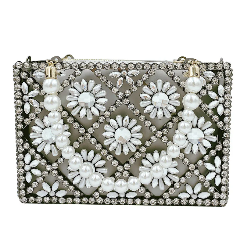 New pearl Vintage Women Evening Bag Metal Hollow Out diamond Banquet Party Shoulder Crossbody Bags Wedding Clutch Cage Handbag
New pearl Vintage Women Evening Bag Metal Hollow Out diamond Banquet Party Shoulder Crossbody Bags Wedding Clutch Cage Handbag