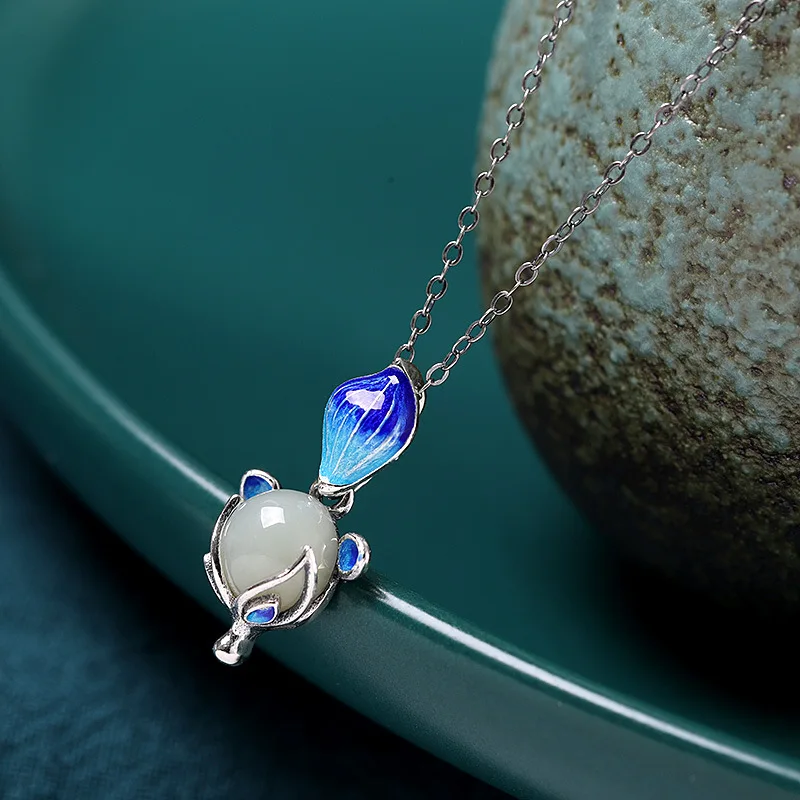 Fashion Small Fresh S925 Silver Accessories Women's Burning Blue Hetian Jade Fox Necklace
Fashion Small Fresh S925 Silver Accessories Women's Burning Blue Hetian Jade Fox Necklace
