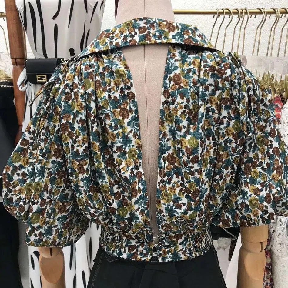 Elegant Women's White Short Top Sexy V-neck Backless Crop Top Lantern Sleeve Draped Shirt Tops 2021 New Summer Fashion New 
Elegant Women's White Short Top Sexy V-neck Backless Crop Top Lantern Sleeve Draped Shirt Tops 2021 New Summer Fashion New