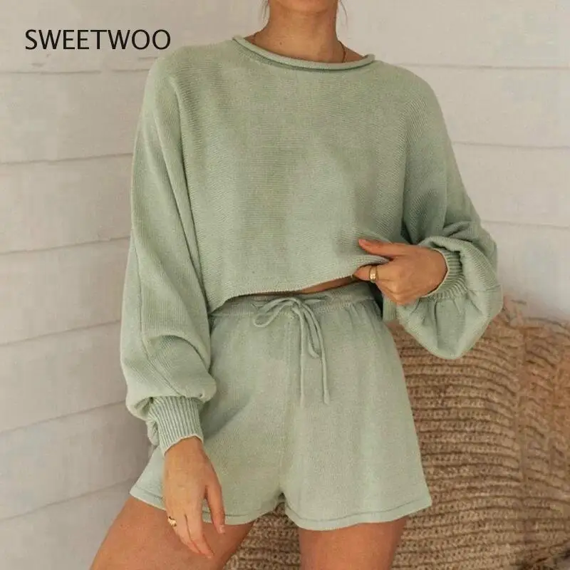 Spring Women's Casual Solid Color Sweater Two-Piece Sportswear Women's Puff Sleeve Top and Shorts Suit Summer Sexy Two-Piece Sui
Spring Women's Casual Solid Color Sweater Two-Piece Sportswear Women's Puff Sleeve Top and Shorts Suit Summer Sexy Two-Piece Sui