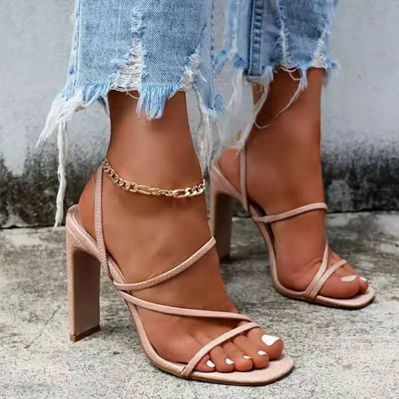 2021 Women Sandals Pumps Summer Fashion Open Toe High Heels Shoes Females Narrow Band Thick Heels 8/10cm Party Ladies Shoes
2021 Women Sandals Pumps Summer Fashion Open Toe High Heels Shoes Females Narrow Band Thick Heels 8/10cm Party Ladies Shoes