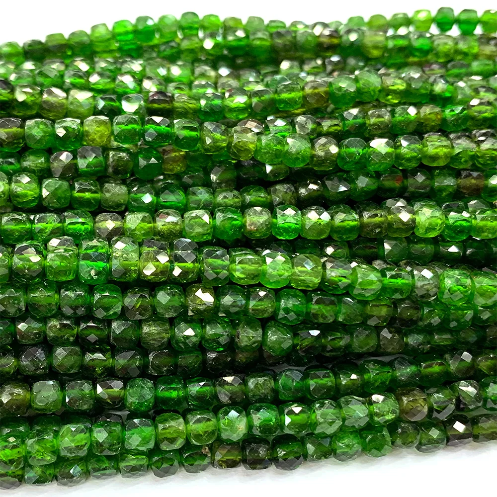 Veemake Chrome Diopside Natural Stones Gemstones DIY Necklace Bracelets Earrings Edge Cube Faceted Beads For Jewelry Making06868
Veemake Chrome Diopside Natural Stones Gemstones DIY Necklace Bracelets Earrings Edge Cube Faceted Beads For Jewelry Making06868
