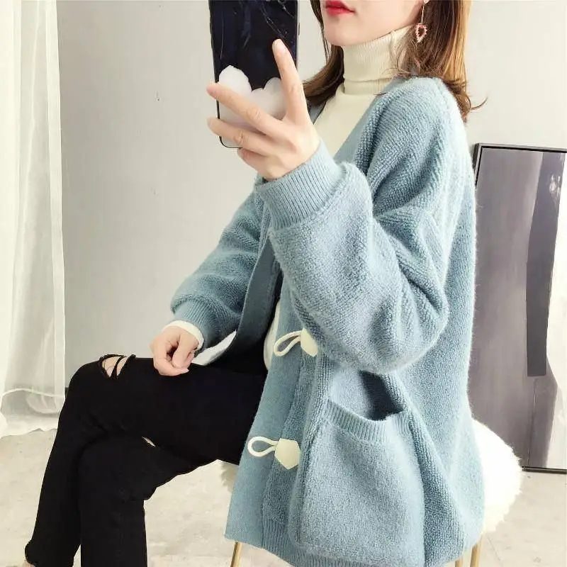 Autumn Winter Women Loose Knitted Cardigan Sweater Coat With Buttons Female Korean Style Open Stitch Knitwear
Autumn Winter Women Loose Knitted Cardigan Sweater Coat With Buttons Female Korean Style Open Stitch Knitwear