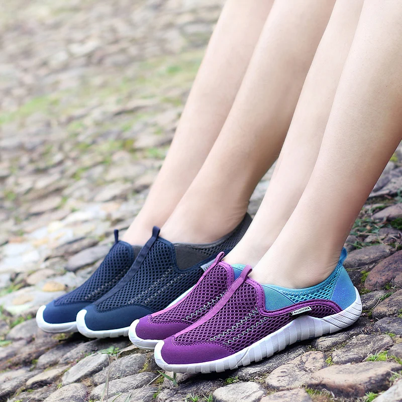 2021 Summer Mesh Couple Sports Shoes Hollow Breathable Casual Unisex Shoes Wear-Resistant Bottom Outdoor Jogging Shoes
2021 Summer Mesh Couple Sports Shoes Hollow Breathable Casual Unisex Shoes Wear-Resistant Bottom Outdoor Jogging Shoes