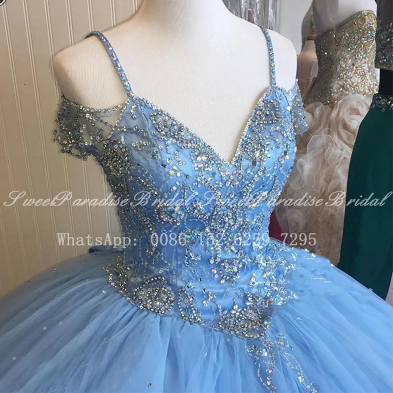 Bling Crystal Beads Quinceanera Dresses Blue Tulle Spaghetti Off Shoulder Long Ball Gown Pageant Dress Vestidos De 15
Bling Crystal Beads Quinceanera Dresses Blue Tulle Spaghetti Off Shoulder Long Ball Gown Pageant Dress Vestidos De 15