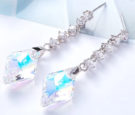 UXN314 Glitter Earring 925 Sterling Silver Zirconia stone Female Engagement Jewelry
UXN314 Glitter Earring 925 Sterling Silver Zirconia stone Female Engagement Jewelry