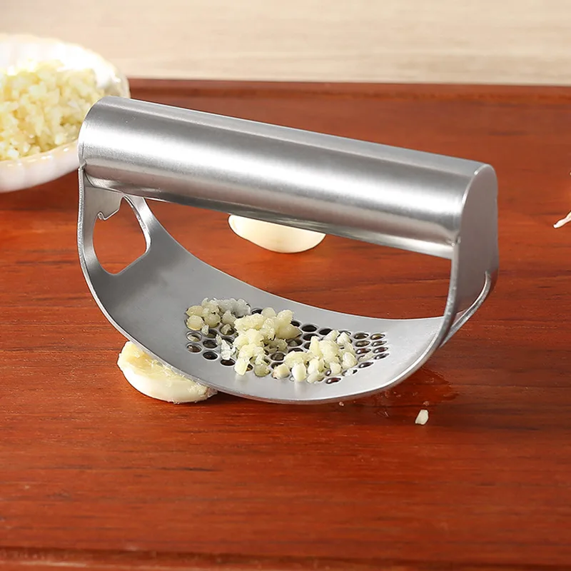 304 stainless steel manual circular arc household garlic press kitchen gadgets garlic masher
304 stainless steel manual circular arc household garlic press kitchen gadgets garlic masher