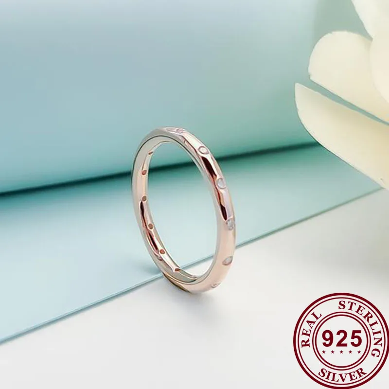 100% 925 кольцо Silver Pan Ring Shiny Rose Gold With Crystal Round Pan Ring For Women Wedding Party Gift Fashion Jewelry
100% 925 кольцо Silver Pan Ring Shiny Rose Gold With Crystal Round Pan Ring For Women Wedding Party Gift Fashion Jewelry