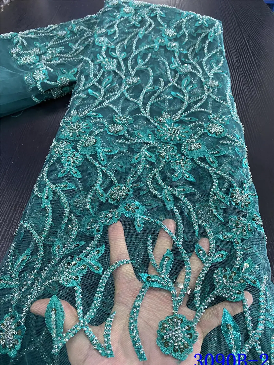 Handmade Lace African Lace Fabric 2020 High Quality Lace French Tulle Lace Fabric Wedding Dress Nigerian Lace Fabrics YA3090B-2
Handmade Lace African Lace Fabric 2020 High Quality Lace French Tulle Lace Fabric Wedding Dress Nigerian Lace Fabrics YA3090B-2