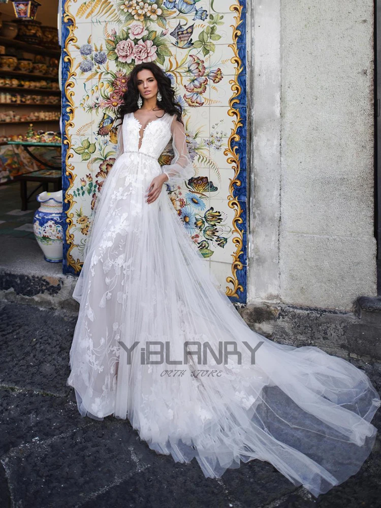 YILIBER Lace wedding dress v-neck long sleeve simple wedding gown belt decoration embroidery applique big skirt
YILIBER Lace wedding dress v-neck long sleeve simple wedding gown belt decoration embroidery applique big skirt