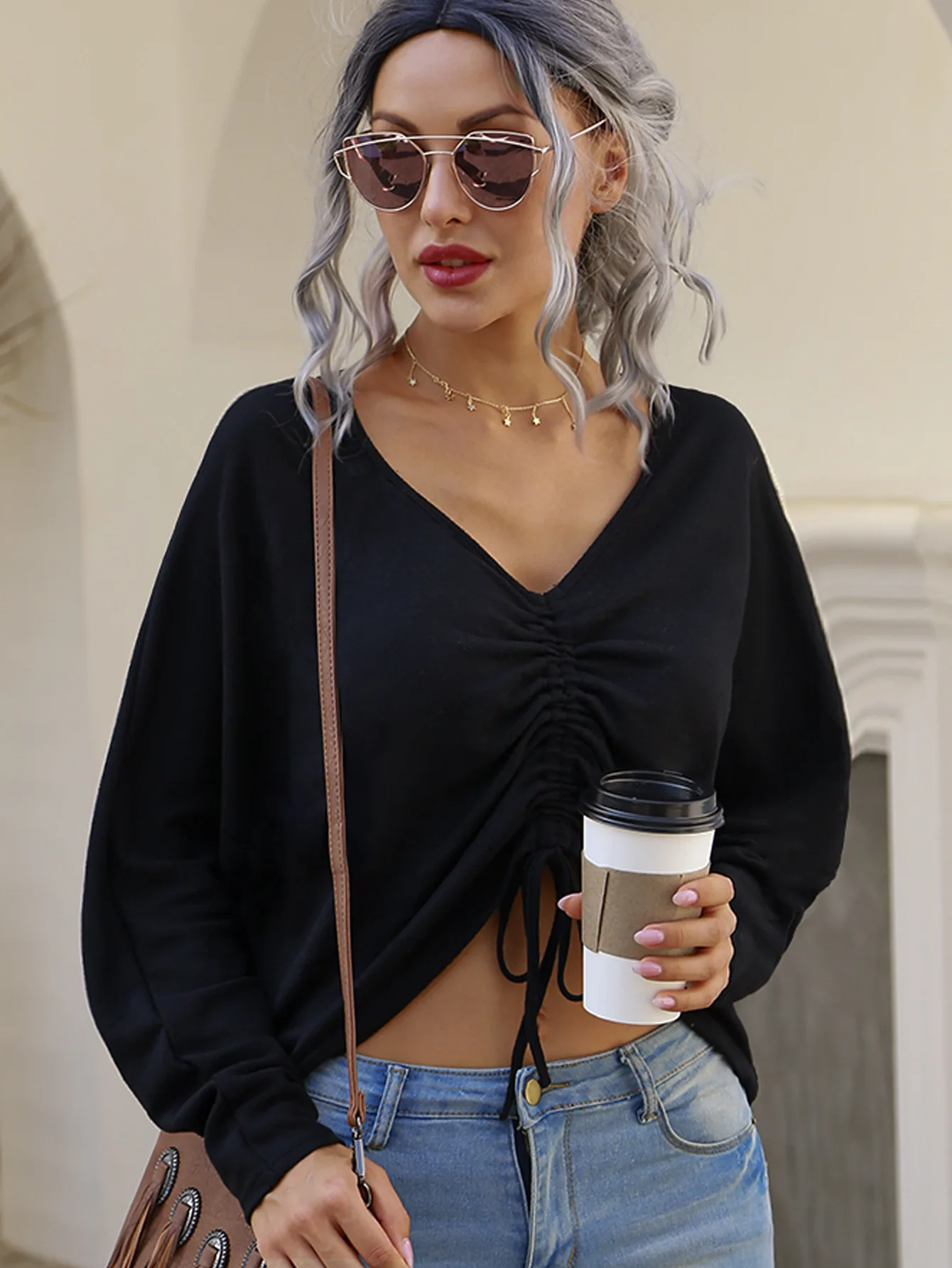 Spring Autumn Women's V Neck Sexy Long Sleeve Solid Color Crop Tops Ruched Drawstring Loose Blouse Ladies Fashion Lace up Tops
Spring Autumn Women's V Neck Sexy Long Sleeve Solid Color Crop Tops Ruched Drawstring Loose Blouse Ladies Fashion Lace up Tops