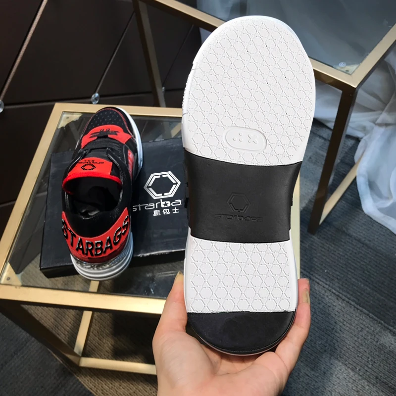 Italian skull logo 2021 new color matching sports shoes casual flat bottom low top men's shoes winter leather small white shoes
Italian skull logo 2021 new color matching sports shoes casual flat bottom low top men's shoes winter leather small white shoes