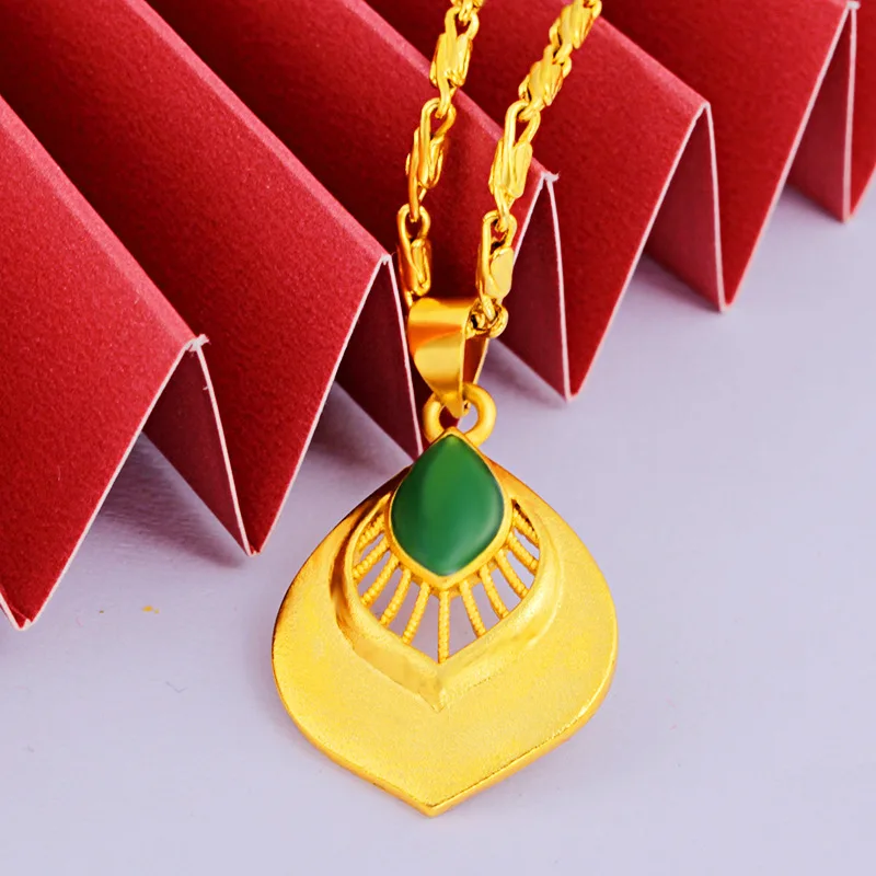 Vietnam Sand Gold Fashion Hollow Flower Green Heart Pendant For Female Copper Gilded Jewelry Necklace Accessories Gifts
Vietnam Sand Gold Fashion Hollow Flower Green Heart Pendant For Female Copper Gilded Jewelry Necklace Accessories Gifts