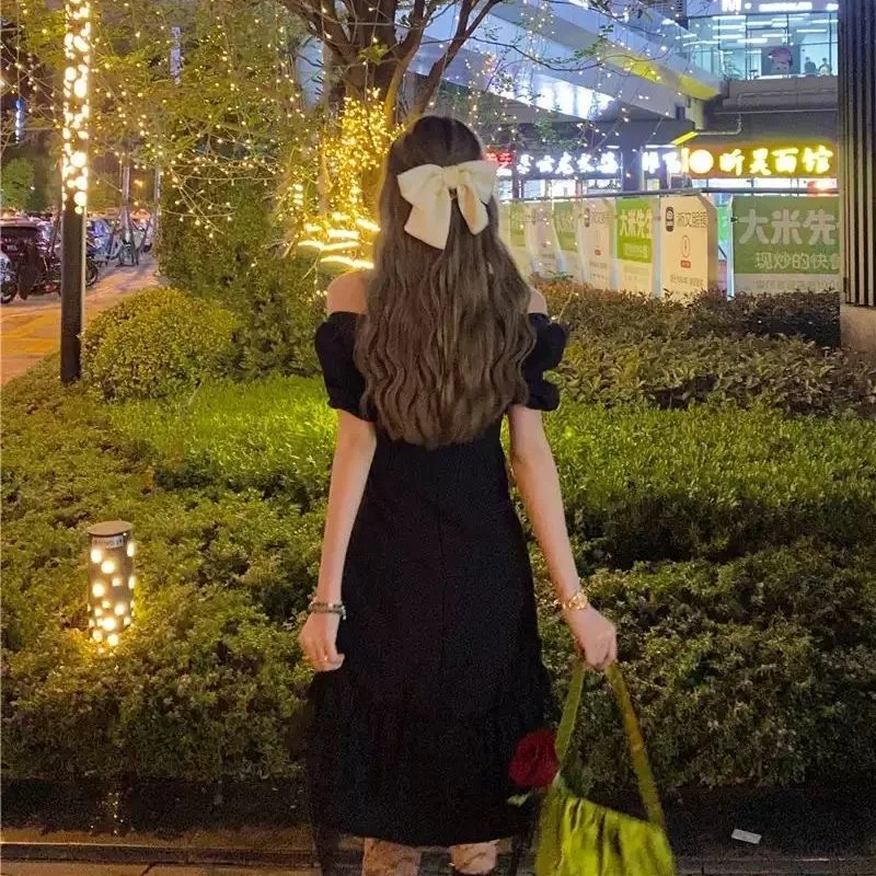 Gothic Women Black Party Dress Girl Cross Strap Square Collar Lolita Princess Irregular Cute Kawaii Lace Mini Dresses Female2021
Gothic Women Black Party Dress Girl Cross Strap Square Collar Lolita Princess Irregular Cute Kawaii Lace Mini Dresses Female2021