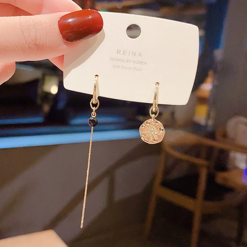 925 silver needle four piece earrings, women's creativity, simple and cold wind earrings, six Star Earrings and Earrings
925 silver needle four piece earrings, women's creativity, simple and cold wind earrings, six Star Earrings and Earrings