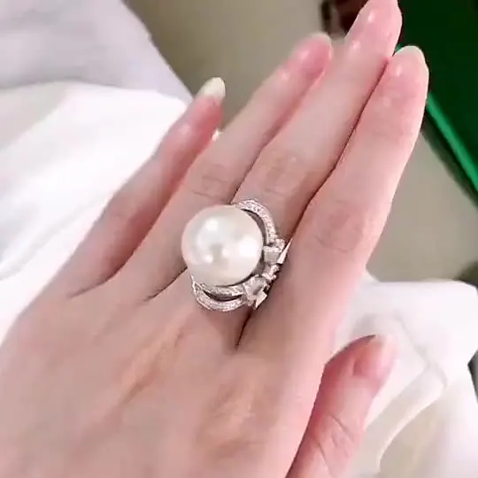 2021 new S925 silver shell beads ring elegant temperament 5A zircon wedding ring ladies
2021 new S925 silver shell beads ring elegant temperament 5A zircon wedding ring ladies