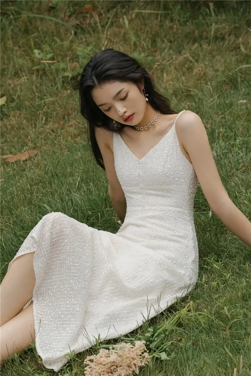 White Sling Maxi Dress 2021 Woman summer New French Sexy V-neck High waist Slim High Quality Elegant Party Dress
White Sling Maxi Dress 2021 Woman summer New French Sexy V-neck High waist Slim High Quality Elegant Party Dress