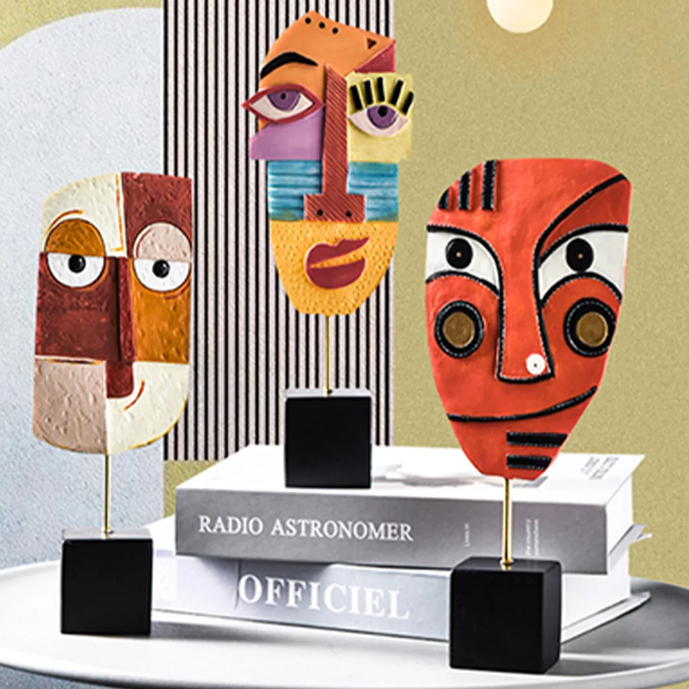Modern Crafts Abstract Face Art Statue Sculpture Resin Face Mediator Shaped Cafe Abstract Ornaments Home Office Decoration
Modern Crafts Abstract Face Art Statue Sculpture Resin Face Mediator Shaped Cafe Abstract Ornaments Home Office Decoration