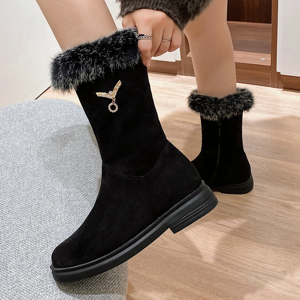 DORATASIA Plus Size 29-46 New Ladies Chunky Heels Mid Calf Boots Winter Warm Fur Boots Women Metal Decoration Plush Shoes Woman
DORATASIA Plus Size 29-46 New Ladies Chunky Heels Mid Calf Boots Winter Warm Fur Boots Women Metal Decoration Plush Shoes Woman