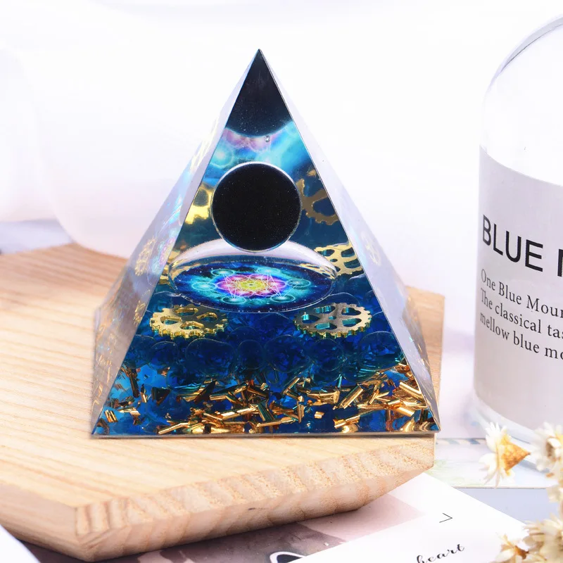 60MM Handmade Chakra Orgonite Pyramid Gear Peridot With Obsidian Crystal Stone Home Decor Accumulator Energy
60MM Handmade Chakra Orgonite Pyramid Gear Peridot With Obsidian Crystal Stone Home Decor Accumulator Energy