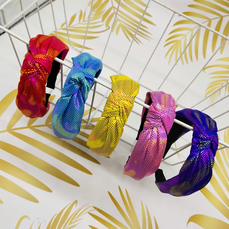 New Style Ladies European and American Laser Headband Knotted In The Middle of Simple Temperament Hair Accessories
New Style Ladies European and American Laser Headband Knotted In The Middle of Simple Temperament Hair Accessories