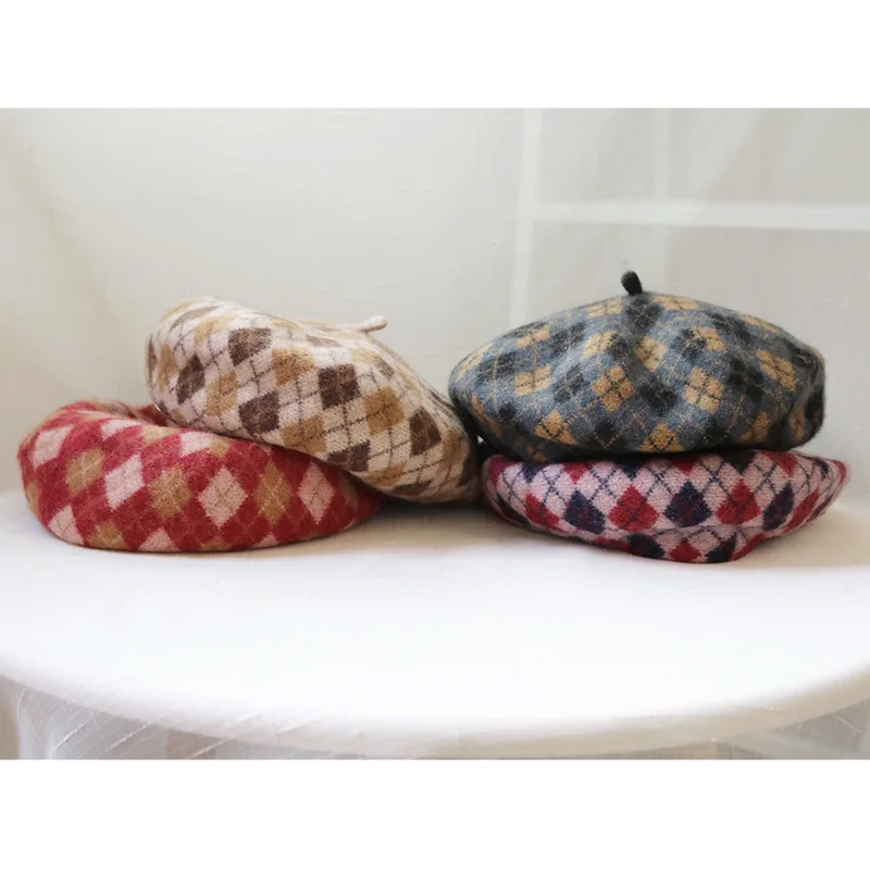 High Quality Wool Berets Women Winter Spring Diamond Check Plaid Printing Beret Cap Elegant Ladies Vintage Wool Felt Painter Cap
High Quality Wool Berets Women Winter Spring Diamond Check Plaid Printing Beret Cap Elegant Ladies Vintage Wool Felt Painter Cap