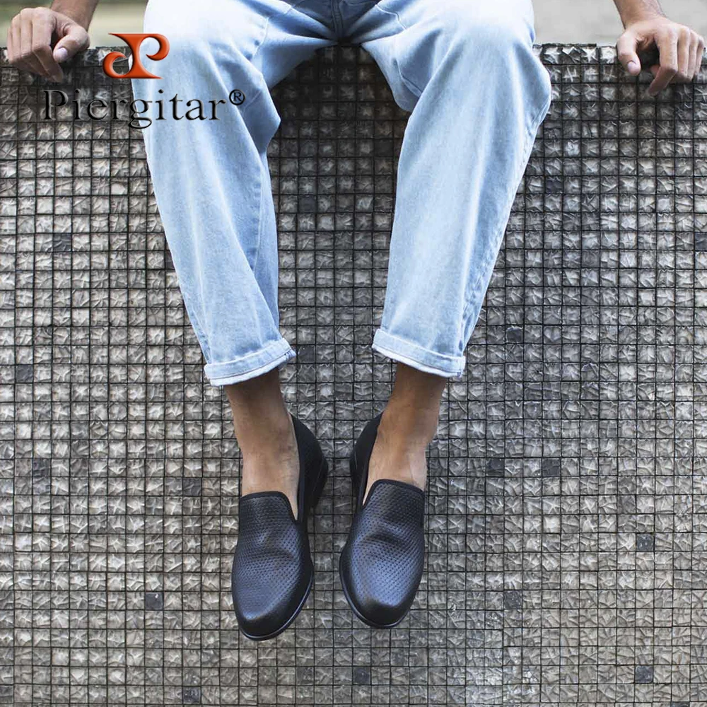 Piergitar handmade men leather shoes British style classic men loafers for party and banquet slip-on men's smoking slippers
Piergitar handmade men leather shoes British style classic men loafers for party and banquet slip-on men's smoking slippers
