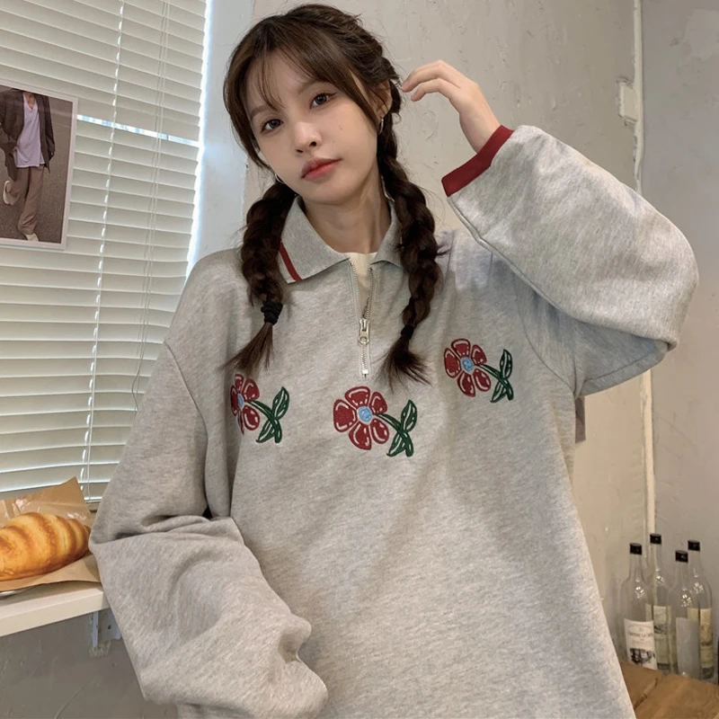 Sweatshirt Women Vintage Turn-down Collar High Street Loose Pullover Harajuku Polo Hip Hop Fashion Floral Embroidery Streetwear
Sweatshirt Women Vintage Turn-down Collar High Street Loose Pullover Harajuku Polo Hip Hop Fashion Floral Embroidery Streetwear