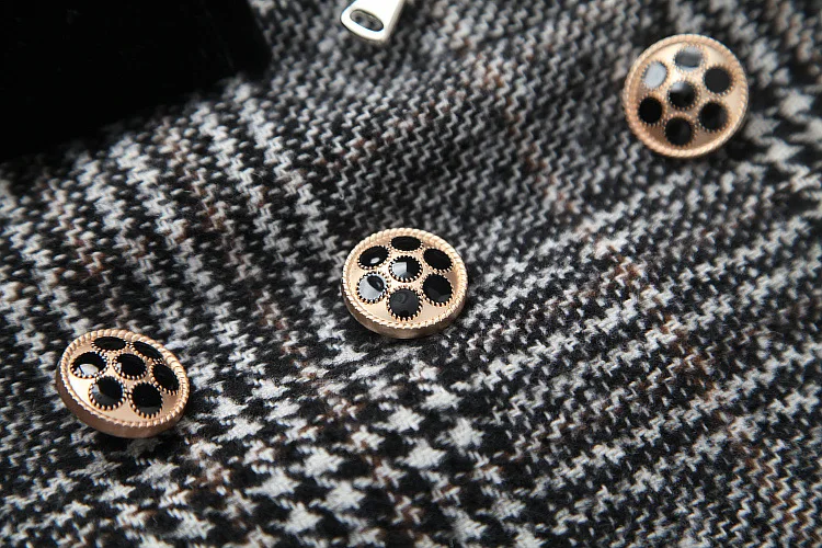 European and American women's wear 2020 winter new style Long - sleeved double - breasted velvet jacket Tweed skirt Fashion suit 
European and American women's wear 2020 winter new style Long - sleeved double - breasted velvet jacket Tweed skirt Fashion suit