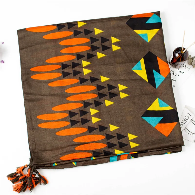 2020 Luxury Brand Sunscreen Silk Scarf Printed Shawl Fashion Printed Cotton Linen Female scarves women chiffon hijab pashmina
2020 Luxury Brand Sunscreen Silk Scarf Printed Shawl Fashion Printed Cotton Linen Female scarves women chiffon hijab pashmina