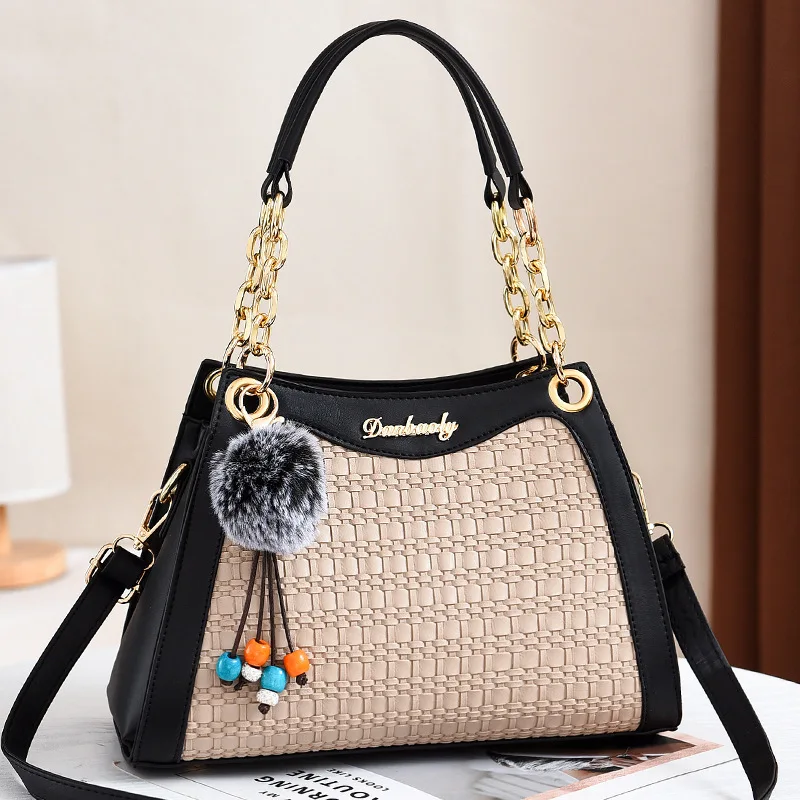2021 New Women's Bag Fashion Trend Handbag Simple Pearl Pendant One Shoulder Messenger Bag
2021 New Women's Bag Fashion Trend Handbag Simple Pearl Pendant One Shoulder Messenger Bag