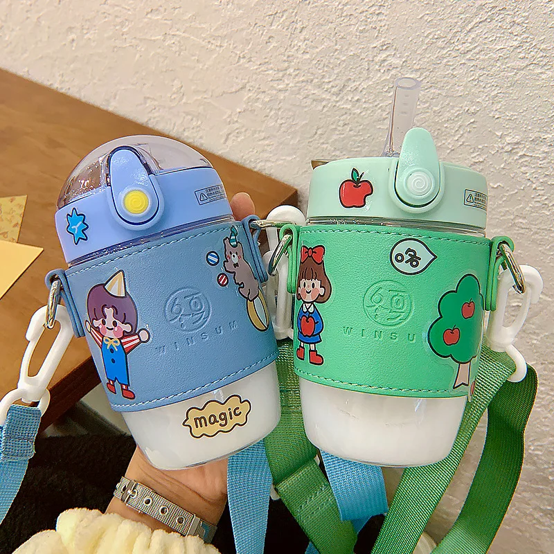 Water Bottle Tide Wheat Straw 350ml Plastic Cup Cute Ins Children Students Diagonal Cup High-value Simple Fresh Sport Tritan Cup
Water Bottle Tide Wheat Straw 350ml Plastic Cup Cute Ins Children Students Diagonal Cup High-value Simple Fresh Sport Tritan Cup