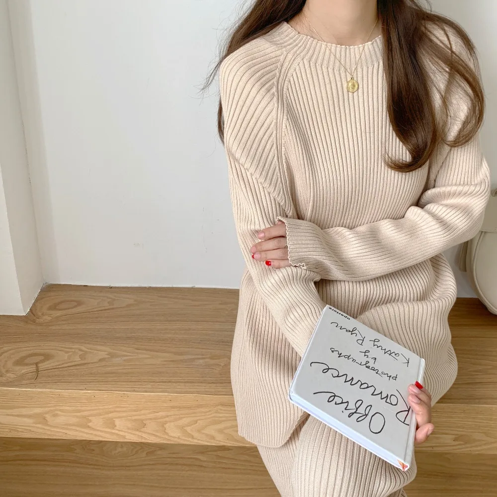 2020 striped knitted sweater set women knitted pants pullovers two piece suit long sleeve solid loose tracksuit outfits
2020 striped knitted sweater set women knitted pants pullovers two piece suit long sleeve solid loose tracksuit outfits