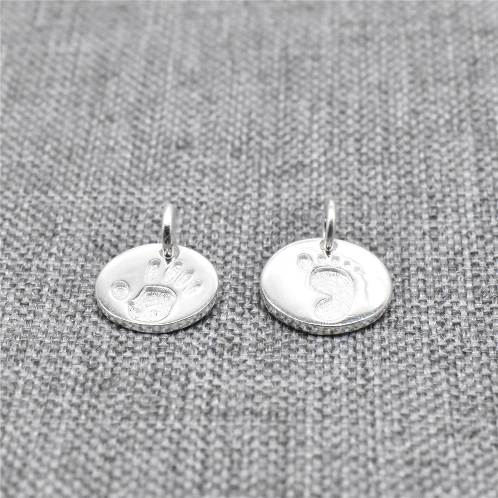4pcs of 925 Sterling Silver New Born Baby Hand & Foot Print Tag Charms for Bracelet Necklace 
4pcs of 925 Sterling Silver New Born Baby Hand & Foot Print Tag Charms for Bracelet Necklace
